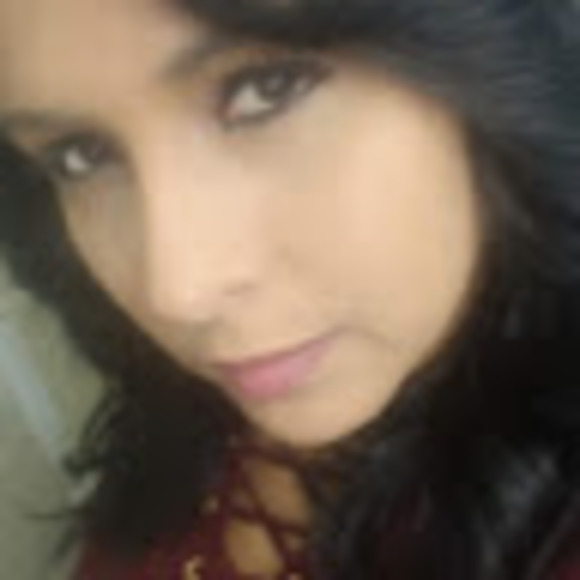 Meet your Posher, Enitza - Picture 1 of 1